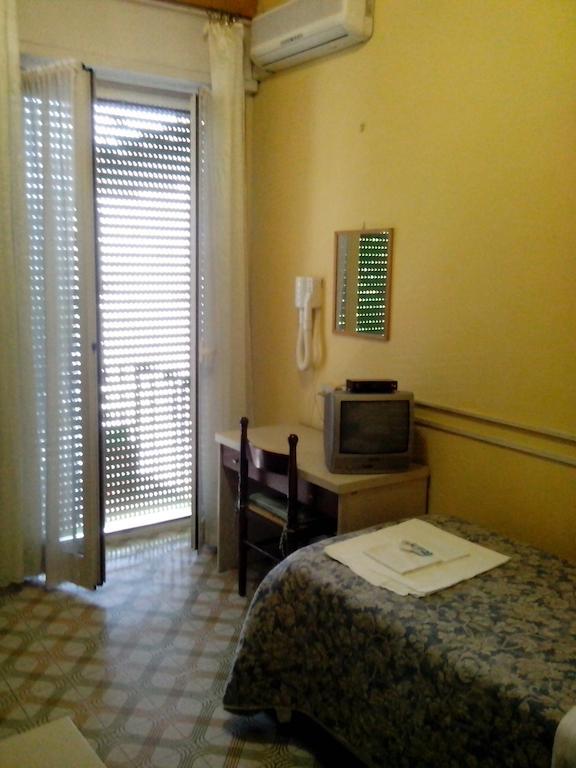 Albergo Da Peppino Poggio Mirteto Стая снимка